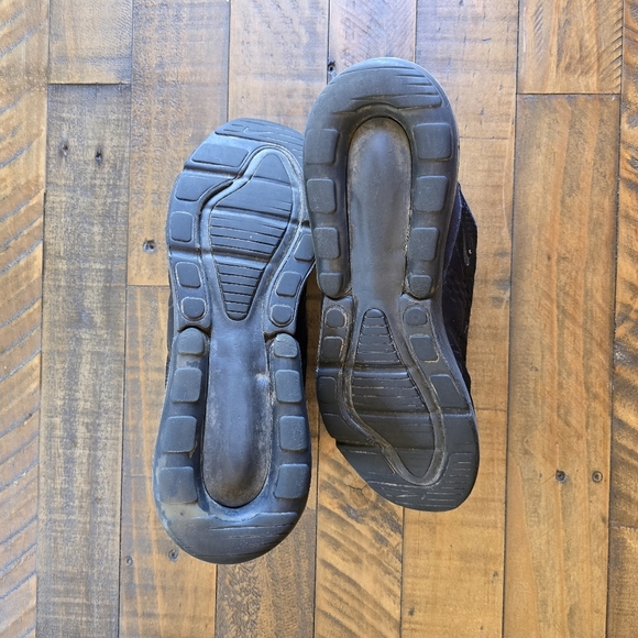 Nike Air Max 270 - Picture 3 of 9